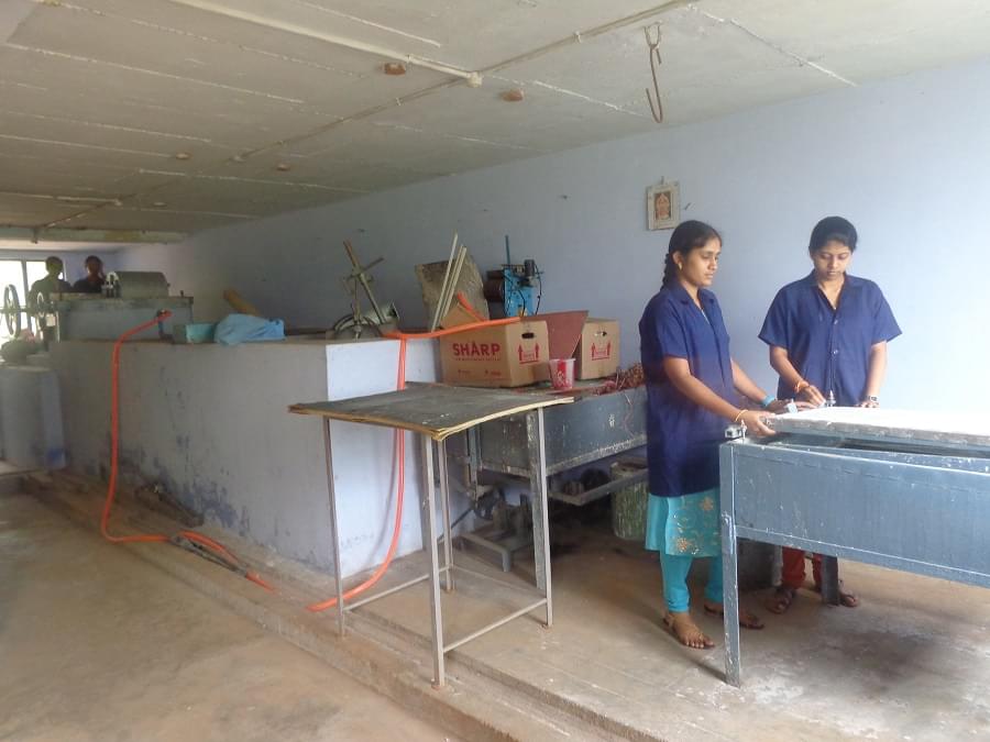 School of Engineering, Avinashilingam University Coimbatore Printing Technology Lab photo 7